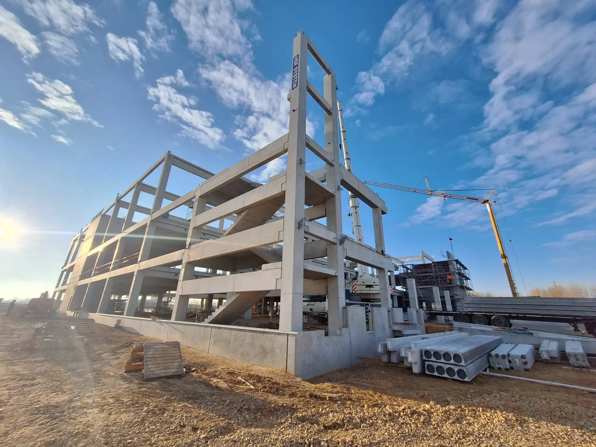 Safi Constructor Hero